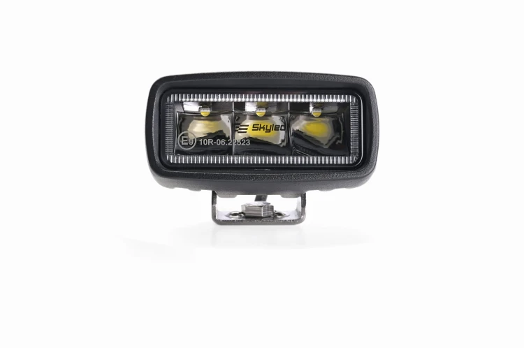 Lampa robocza SKYLED Ignis 15S 10-30V, 15W, 1560 Lm (światło skupione) R10/R149, nr kat. 13SL50062