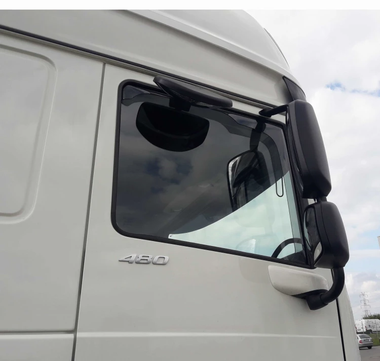 Owiewki na szyby boczne DAF XF106 EURO 6, z wycięciem na lusterko, nr kat. 1485412222