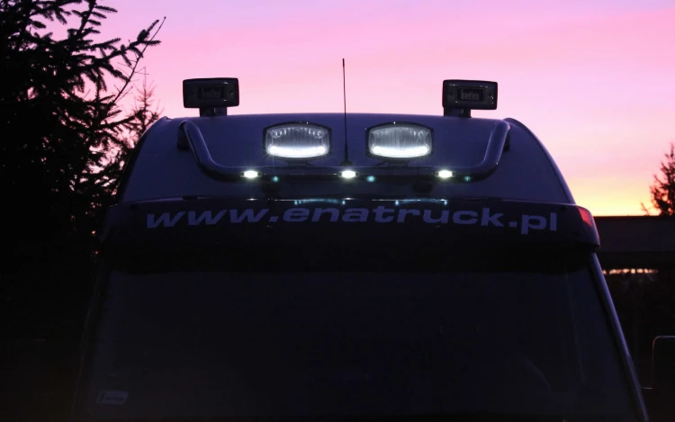 Reflektor dalekosięzny SKYLED JUMBO ELLIPSE (czarny), nr kat. JE320.10