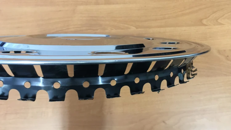 Kołpak na tylną felgę 16", stal nierdzewna, mocowany na zatrzask, nr kat. 16261R2222