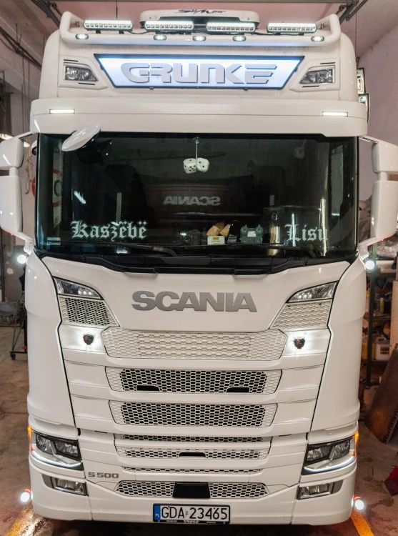 24138r-8.jpg