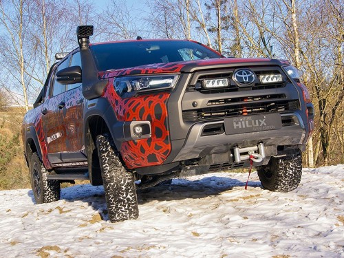 13GK-HILUX-3K-1.jpg