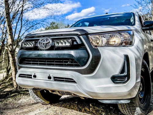 13GK-HILUX-EL-RRR-4K-2.jpg