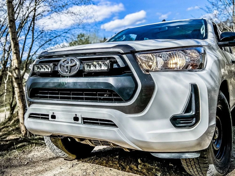 13GK-HILUX-EL-RRR-4K-2.jpg