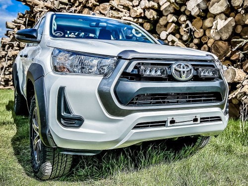 13GK-HILUX-EL-RRR-4K-1.jpg